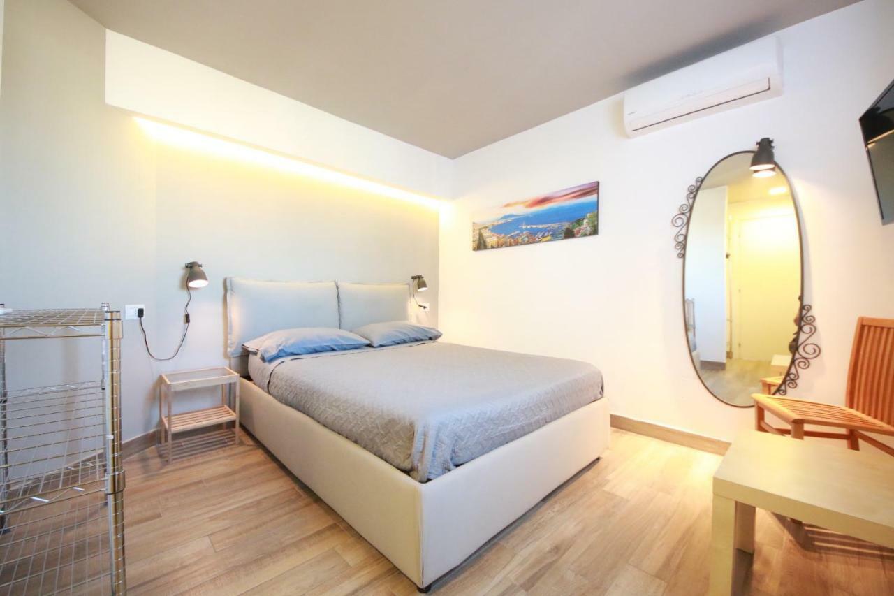 Talismano Luxury Suite & Loft & Alcova & Maison Νάπολη Εξωτερικό φωτογραφία